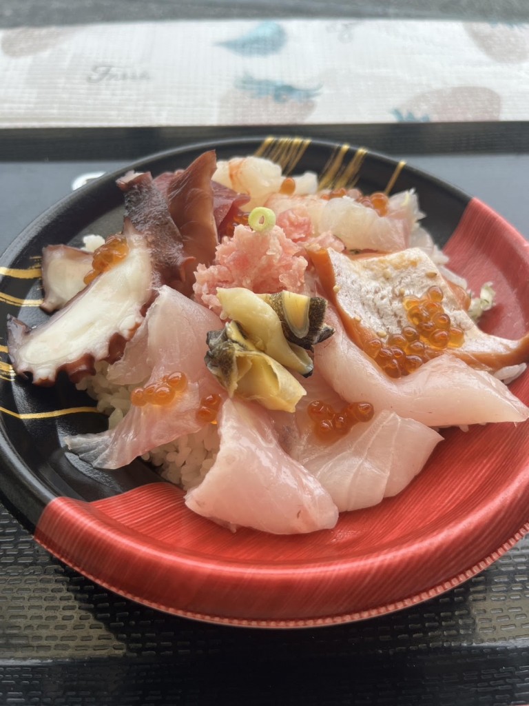 海鮮丼
